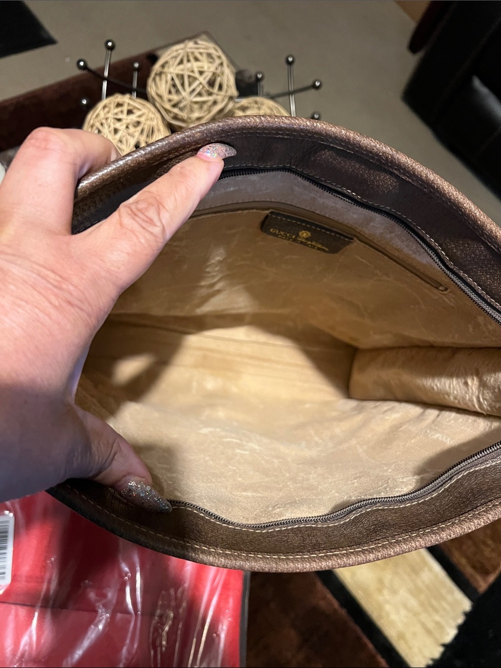 Gucci Beige GG Canvas Tote with Green and Red Web Stripe 16x14x2 inches ! - Picture 3 of 15